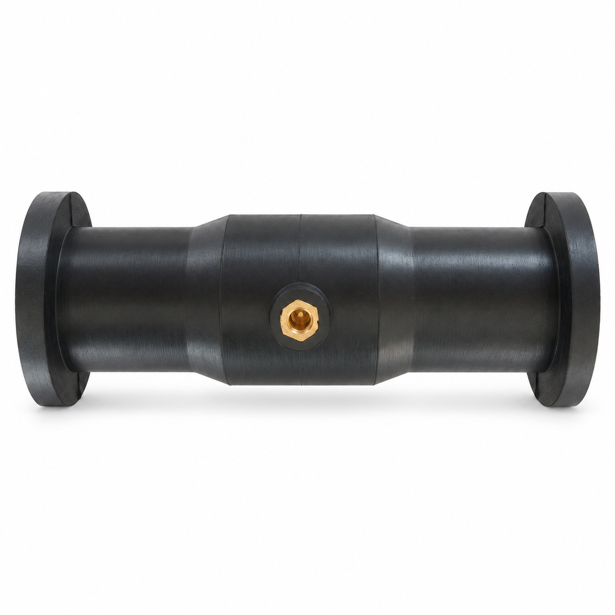 Componente tubular de caucho negro con dos bridas y un inserto lateral de latón